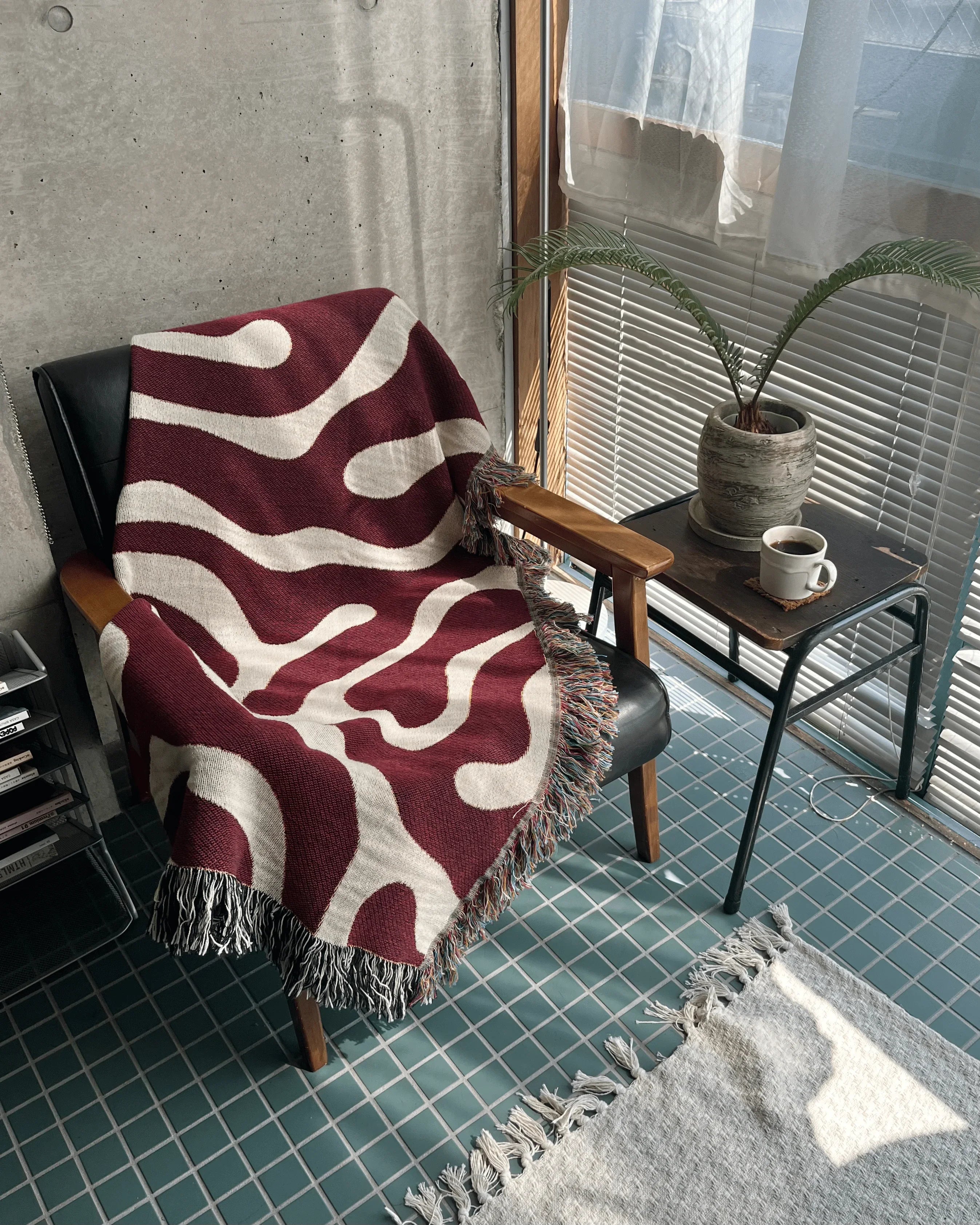 Maze Path Throw Blanket