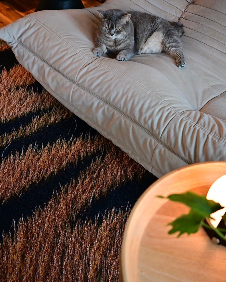 Tiger Hide Throw Blanket : L