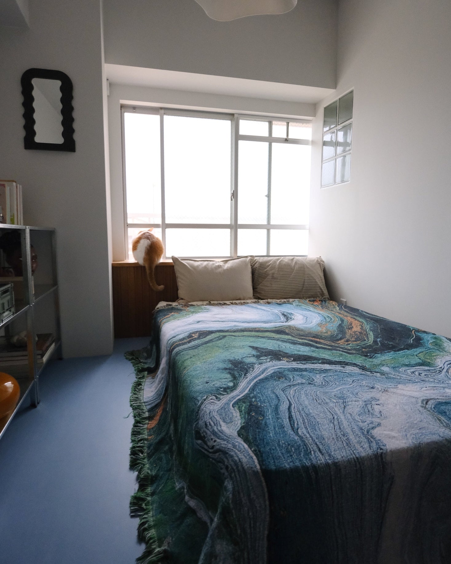 Green Flow Throw Blanket : L