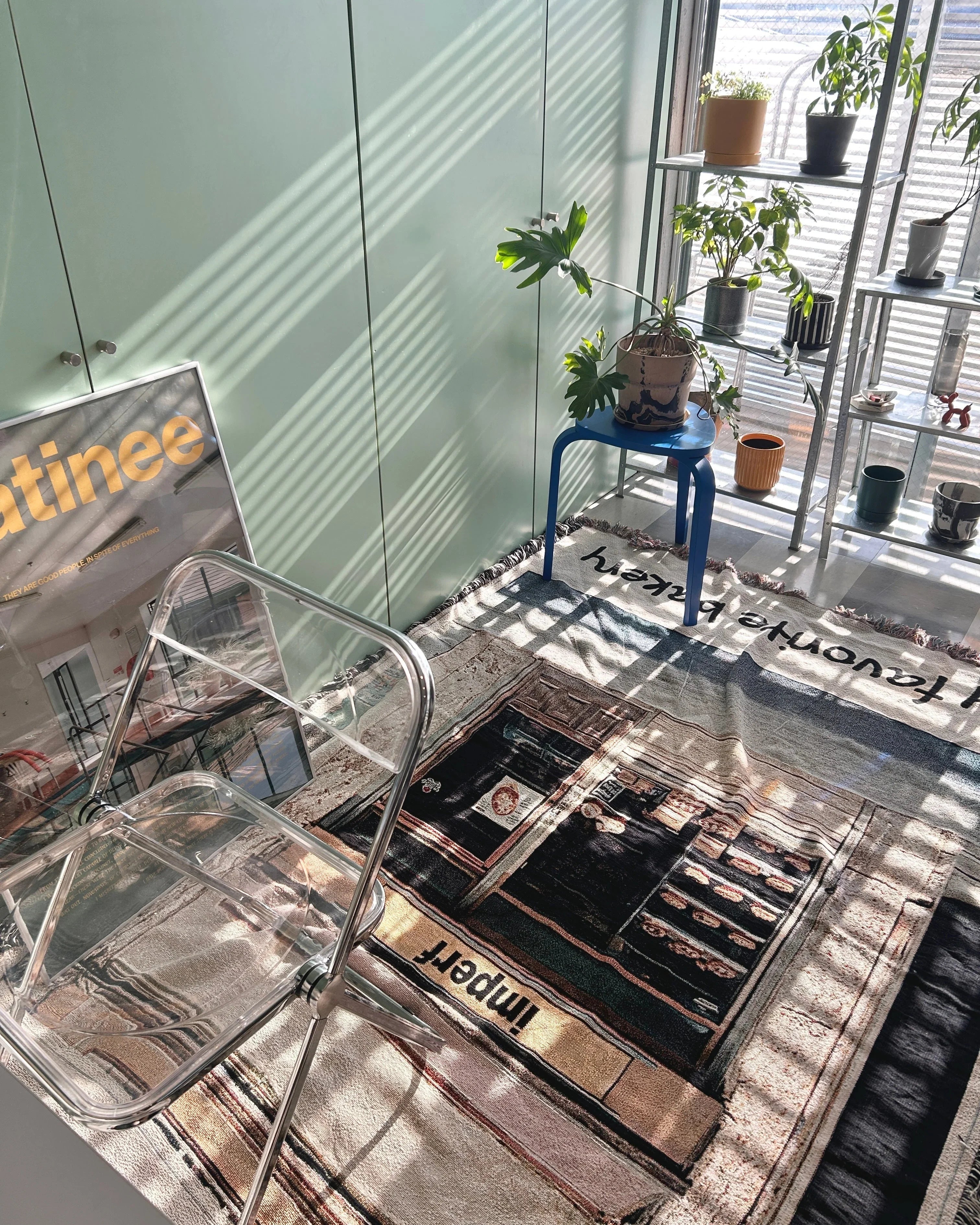 Bakery Throw Blanket : L