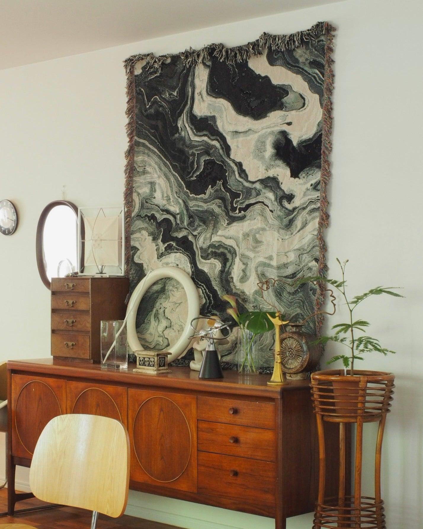 Black Flow Throw Blanket