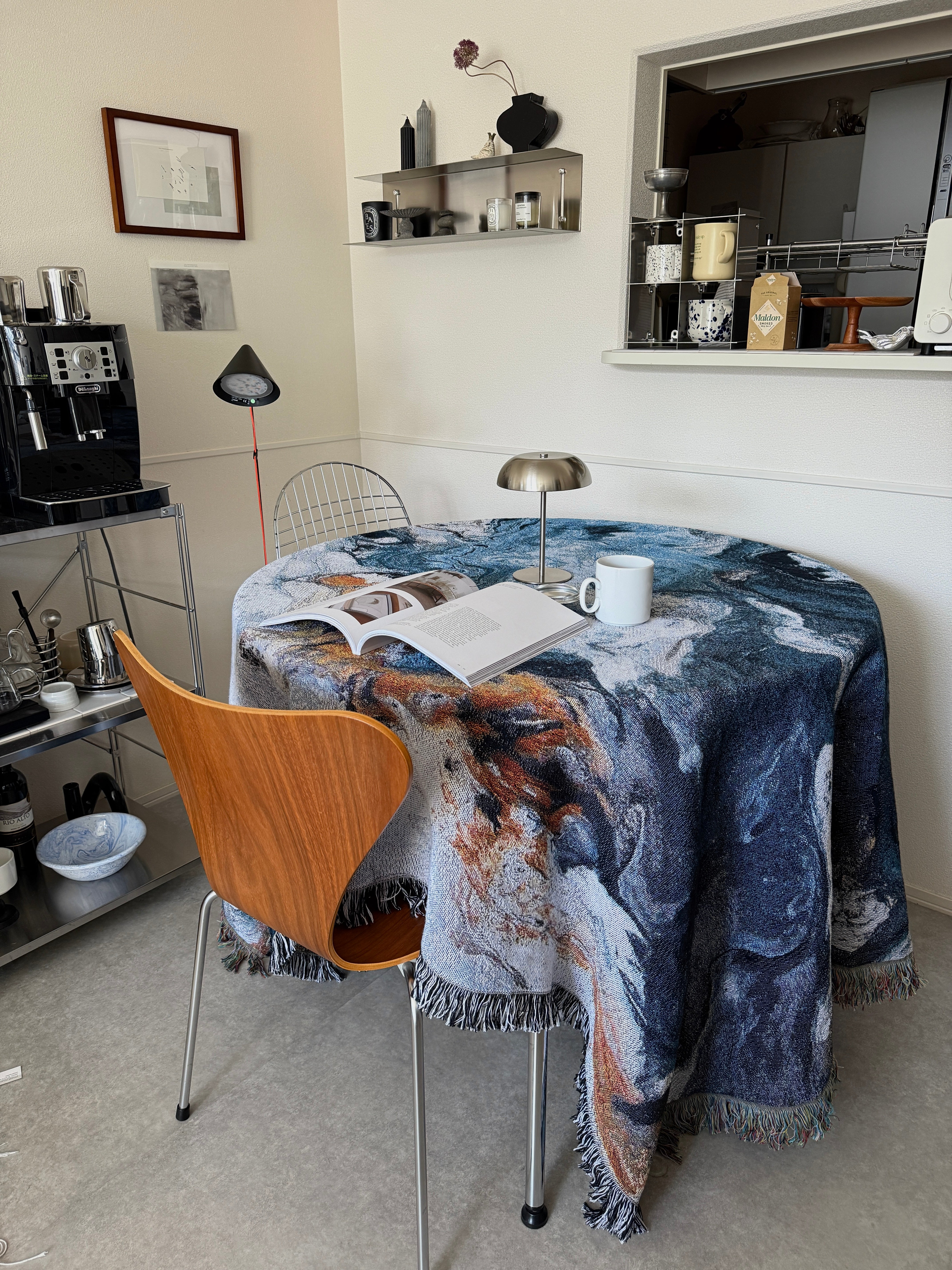 Navy Flow Throw Blanket : L