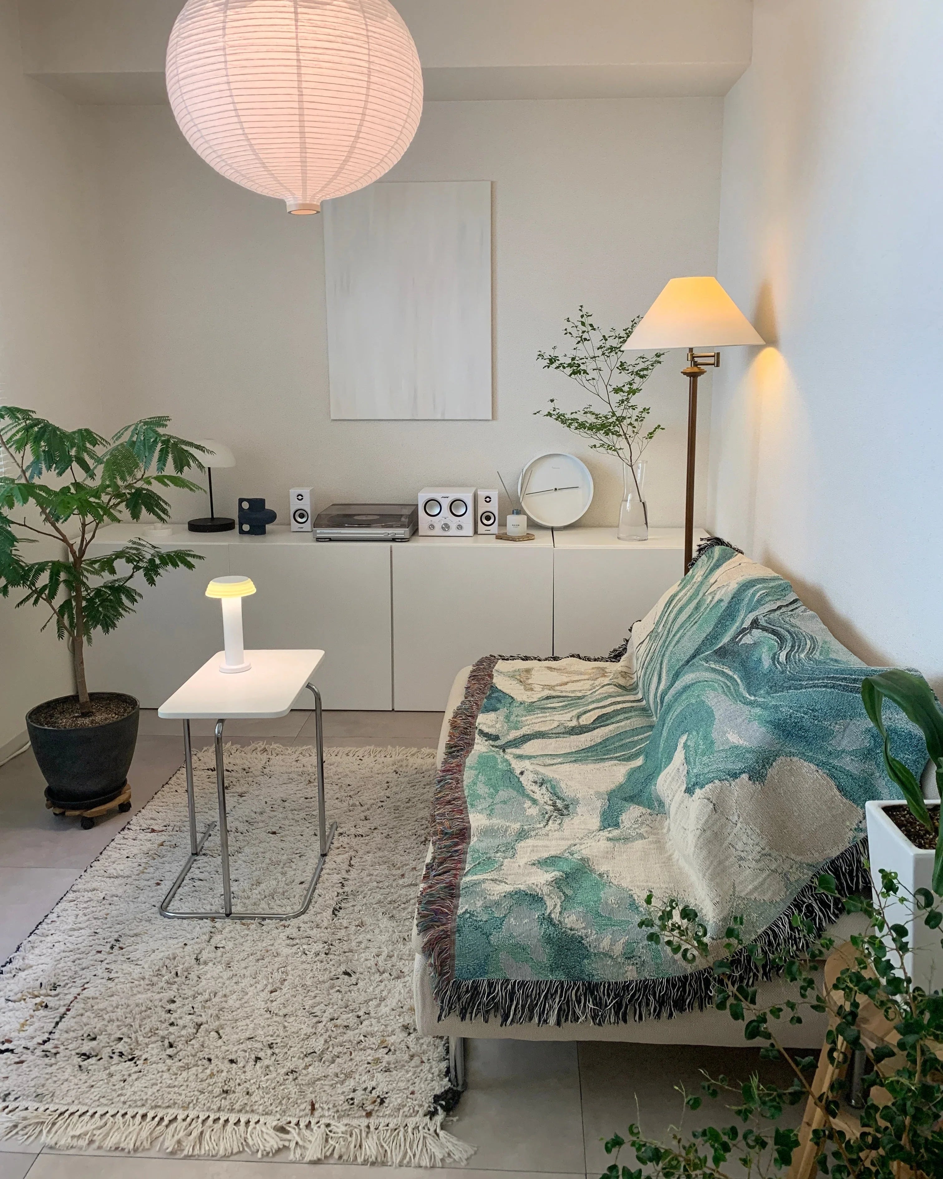 Sky Blue Flow Throw Blanket : L