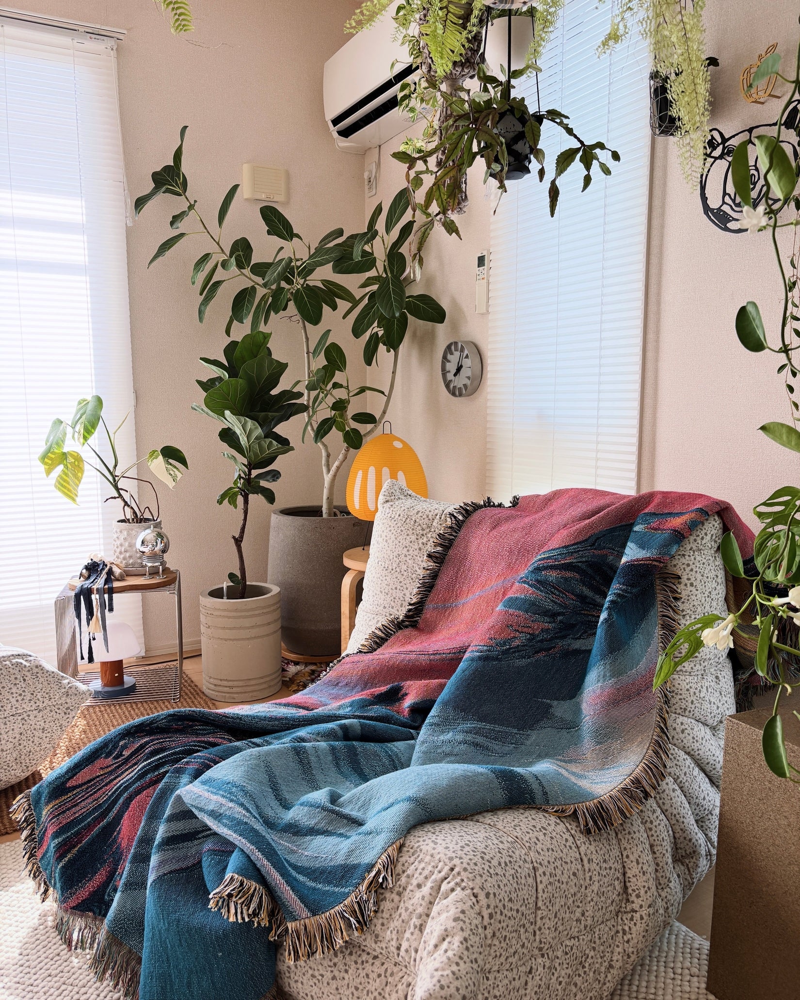 Pastel Flow Throw Blanket : L