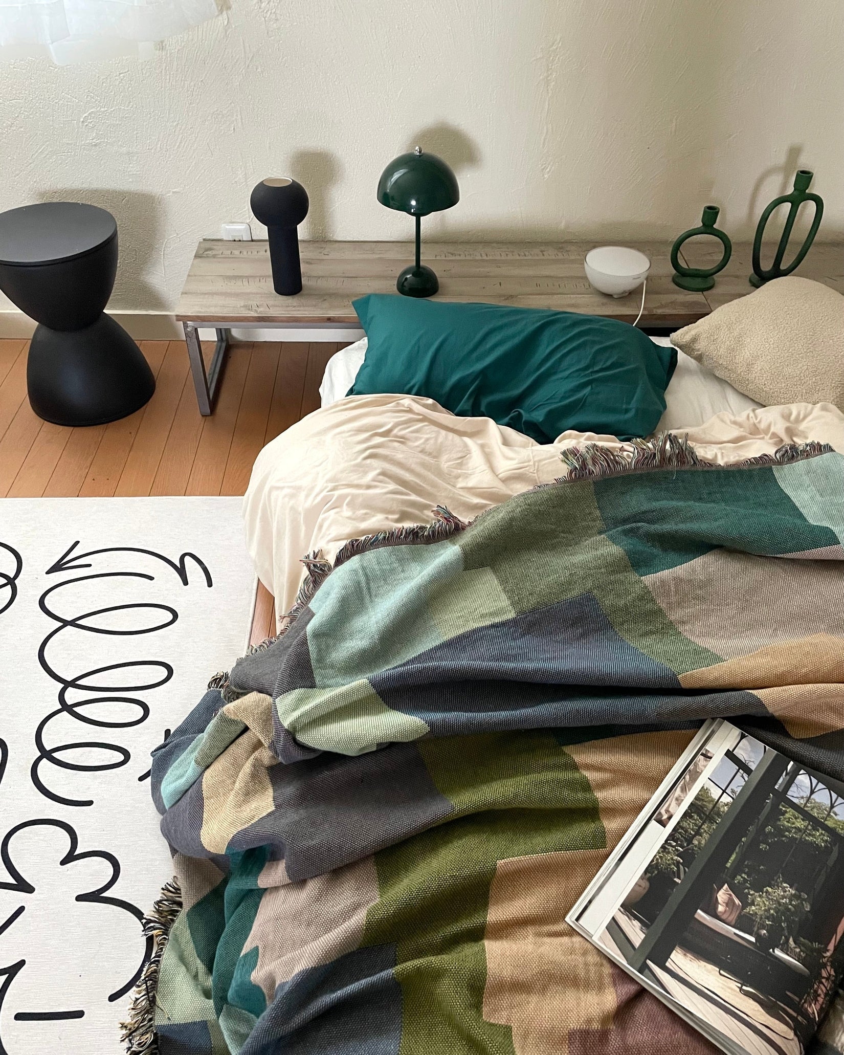 Pixel Throw Blanket : L