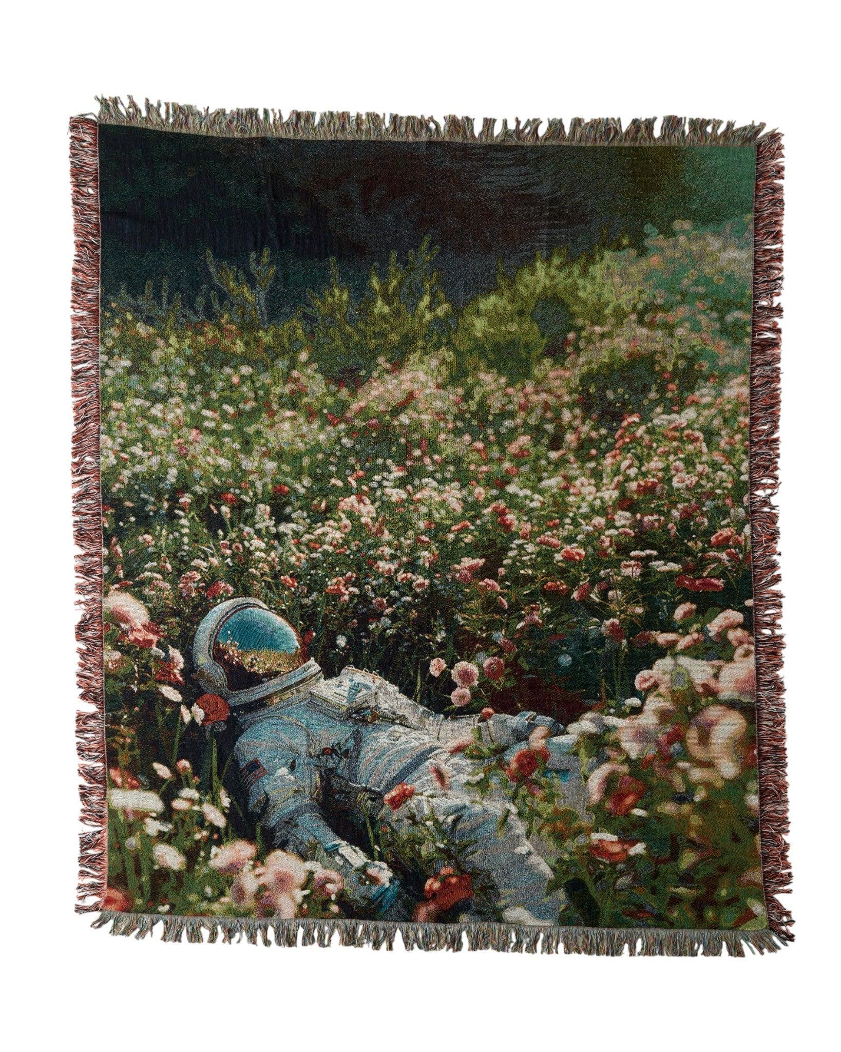 Astronaut Flower Throw Blanket : L