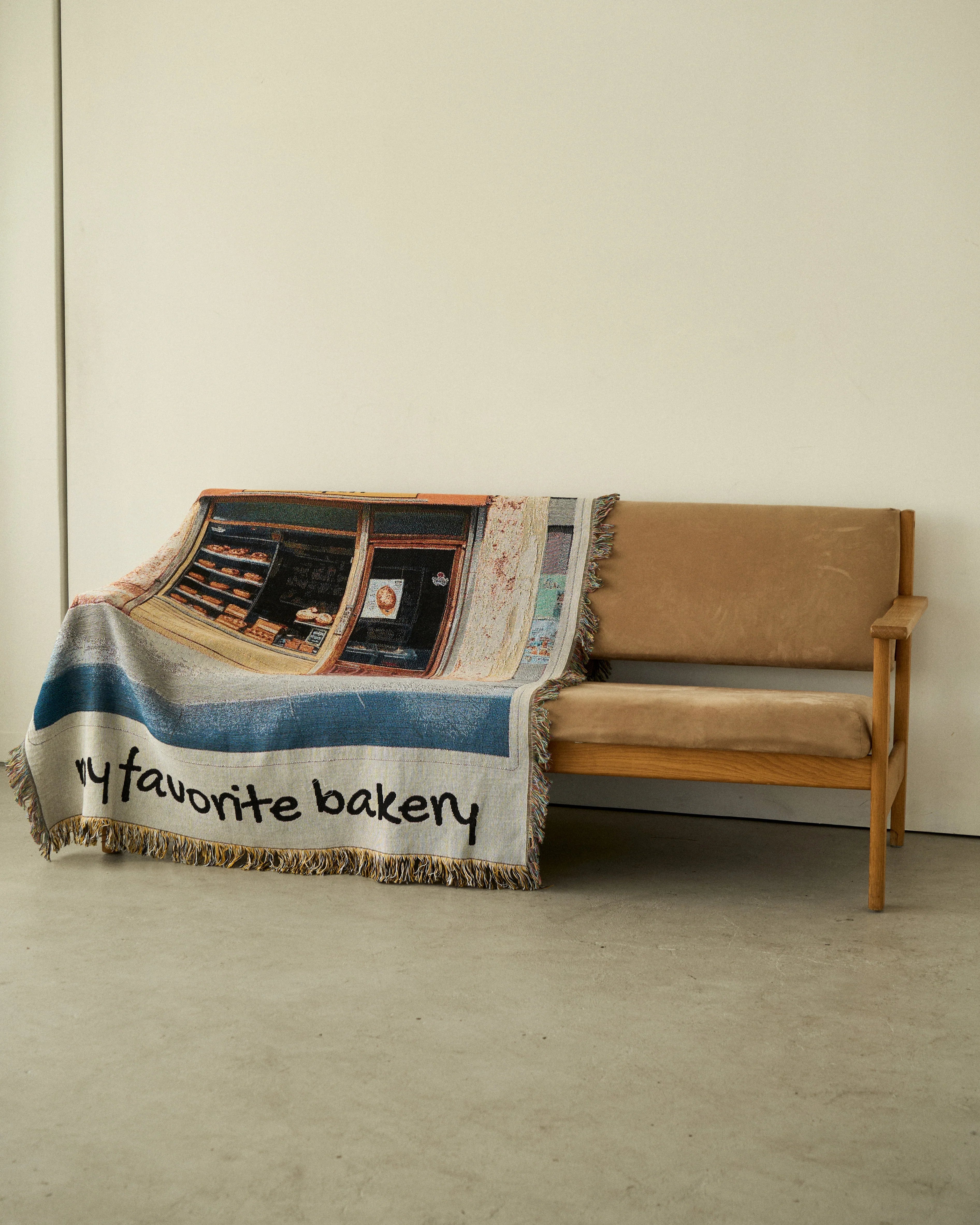 Bakery Throw Blanket : M