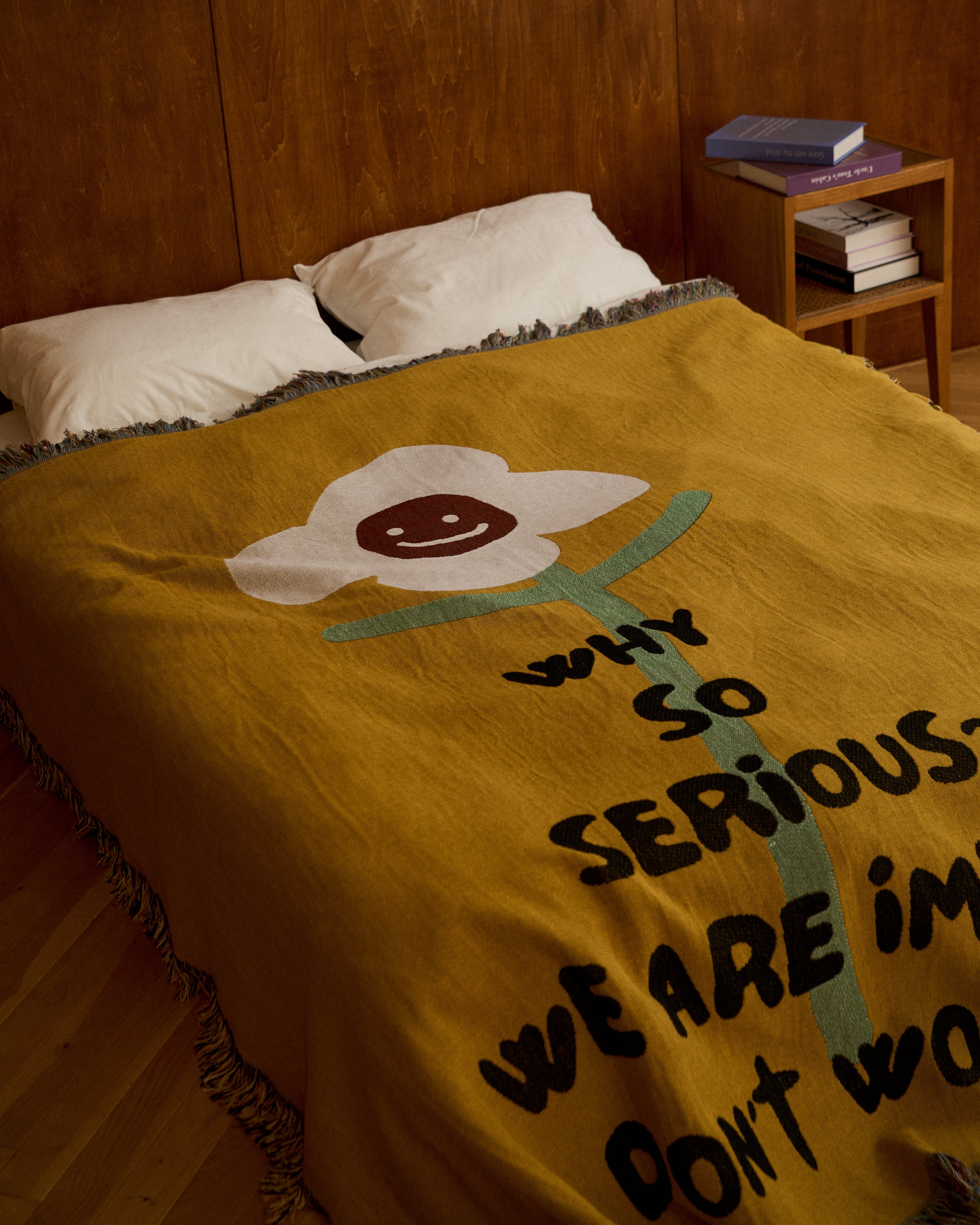 Don't Worry Throw Blanket : L