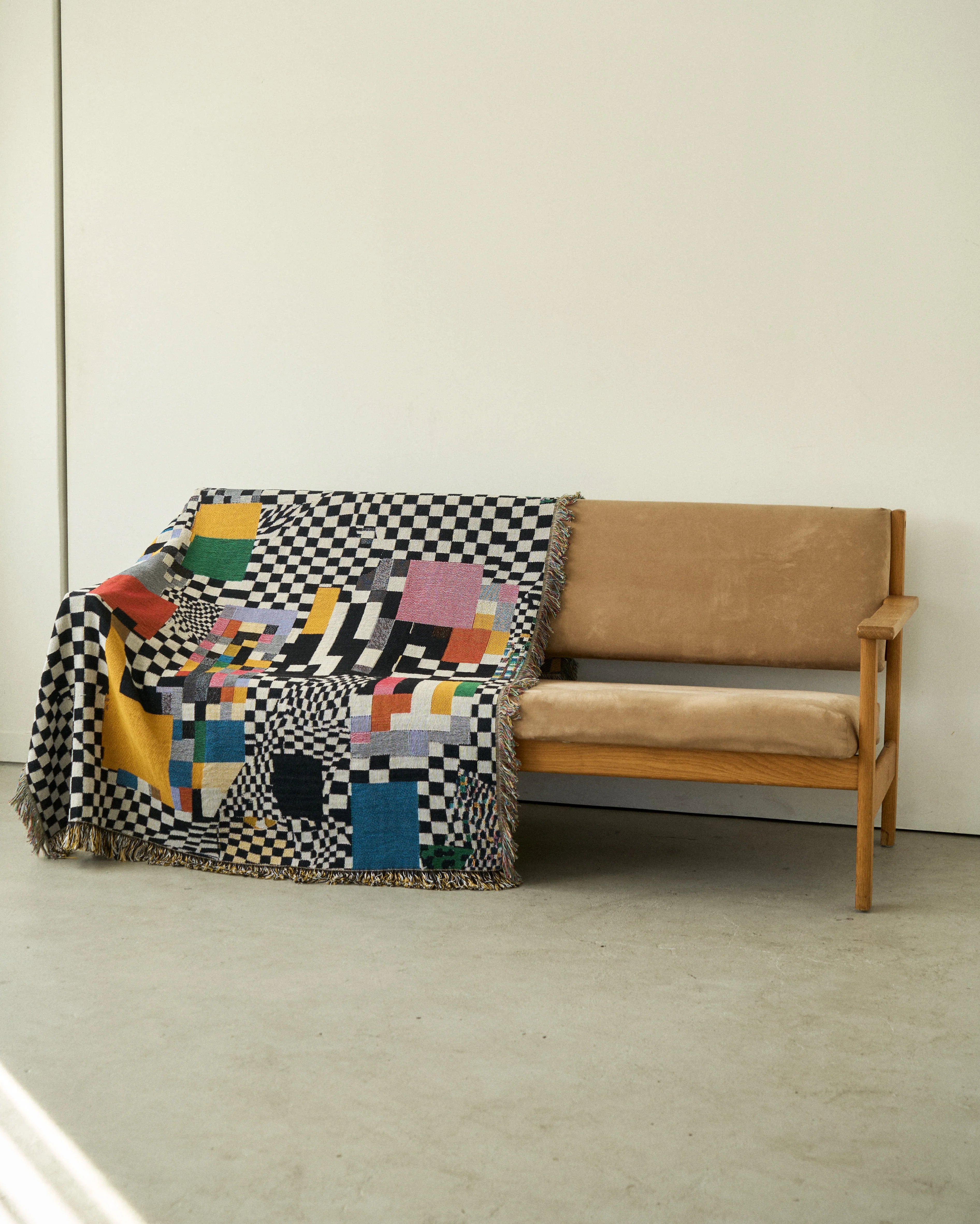 Glitch Throw Blanket : M