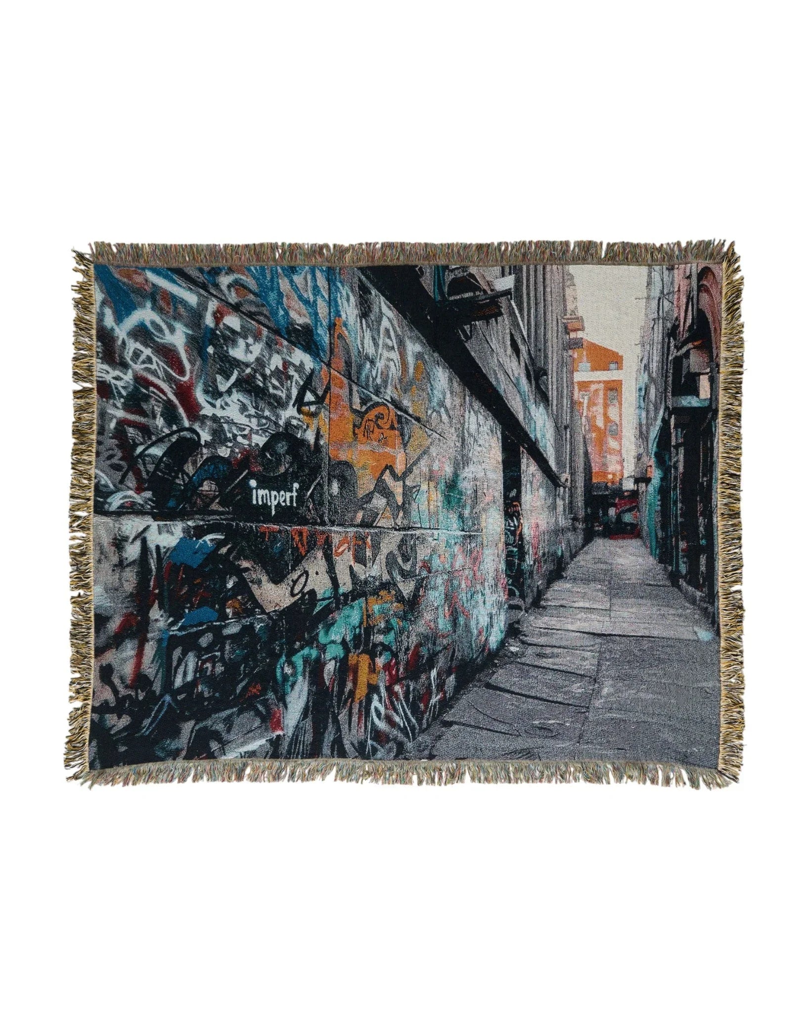 Graffiti Street Throw Blanket : M