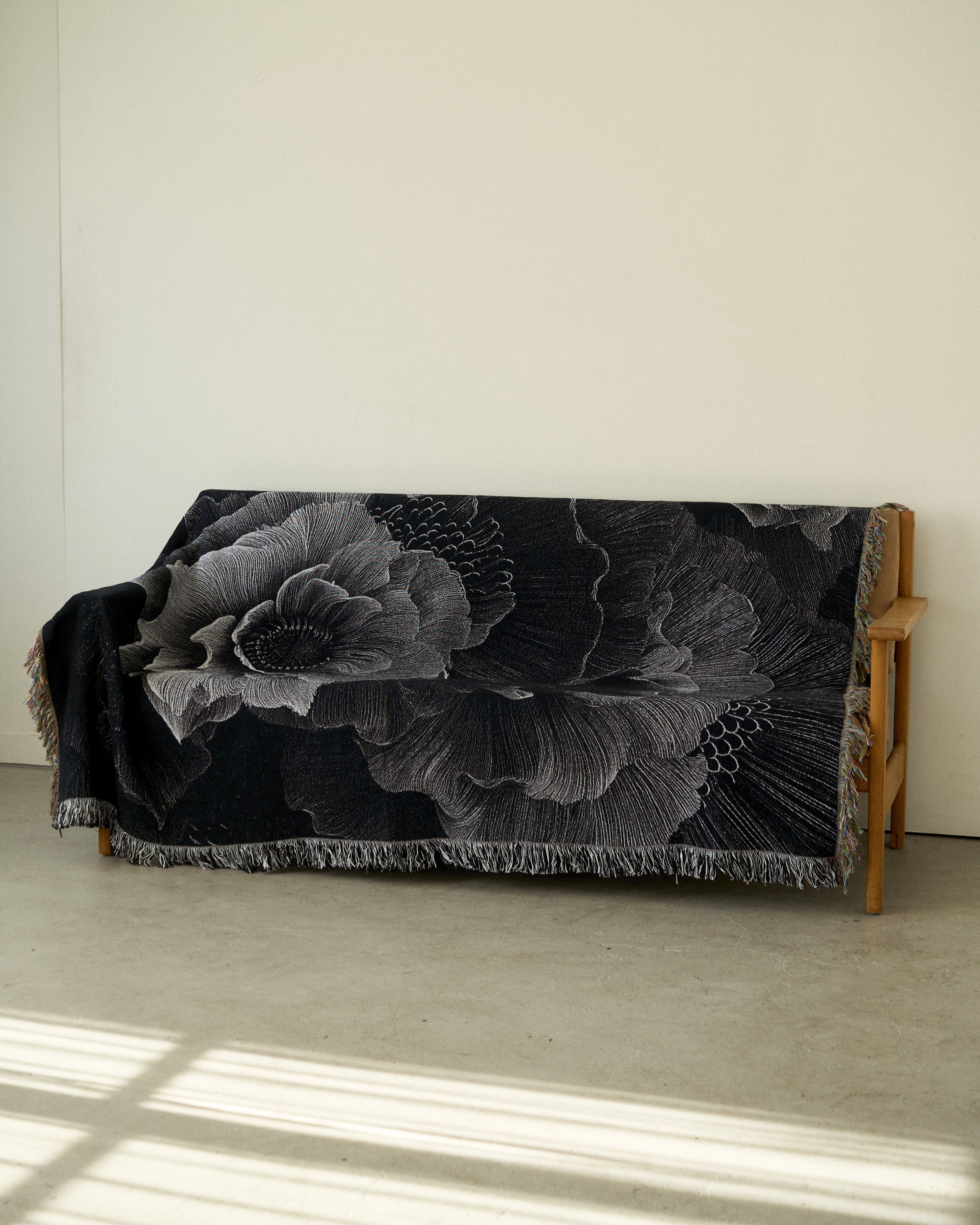 Monochrome Bloom Throw Blanket | iMPeRF
