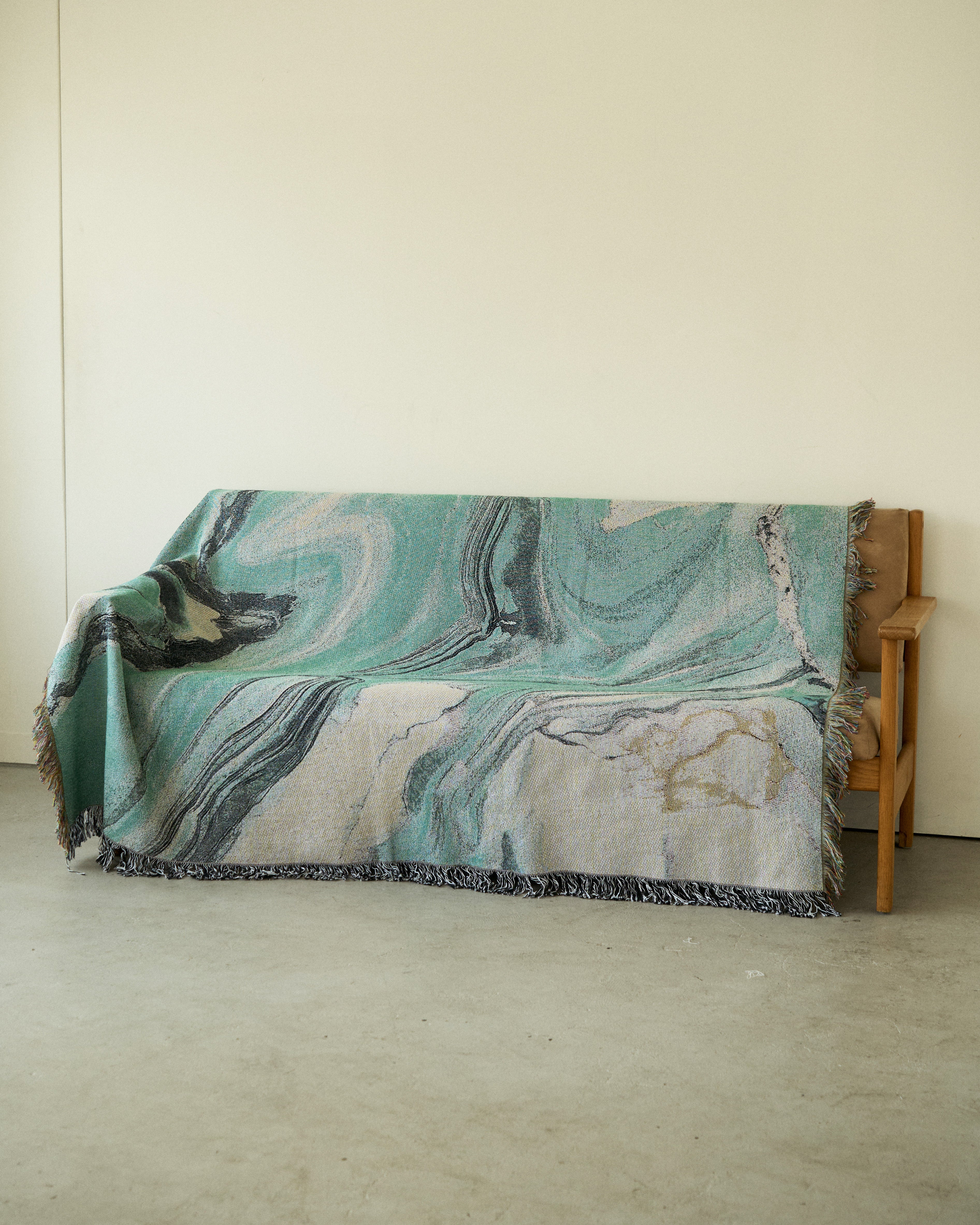 Sky Blue Flow Throw Blanket : L