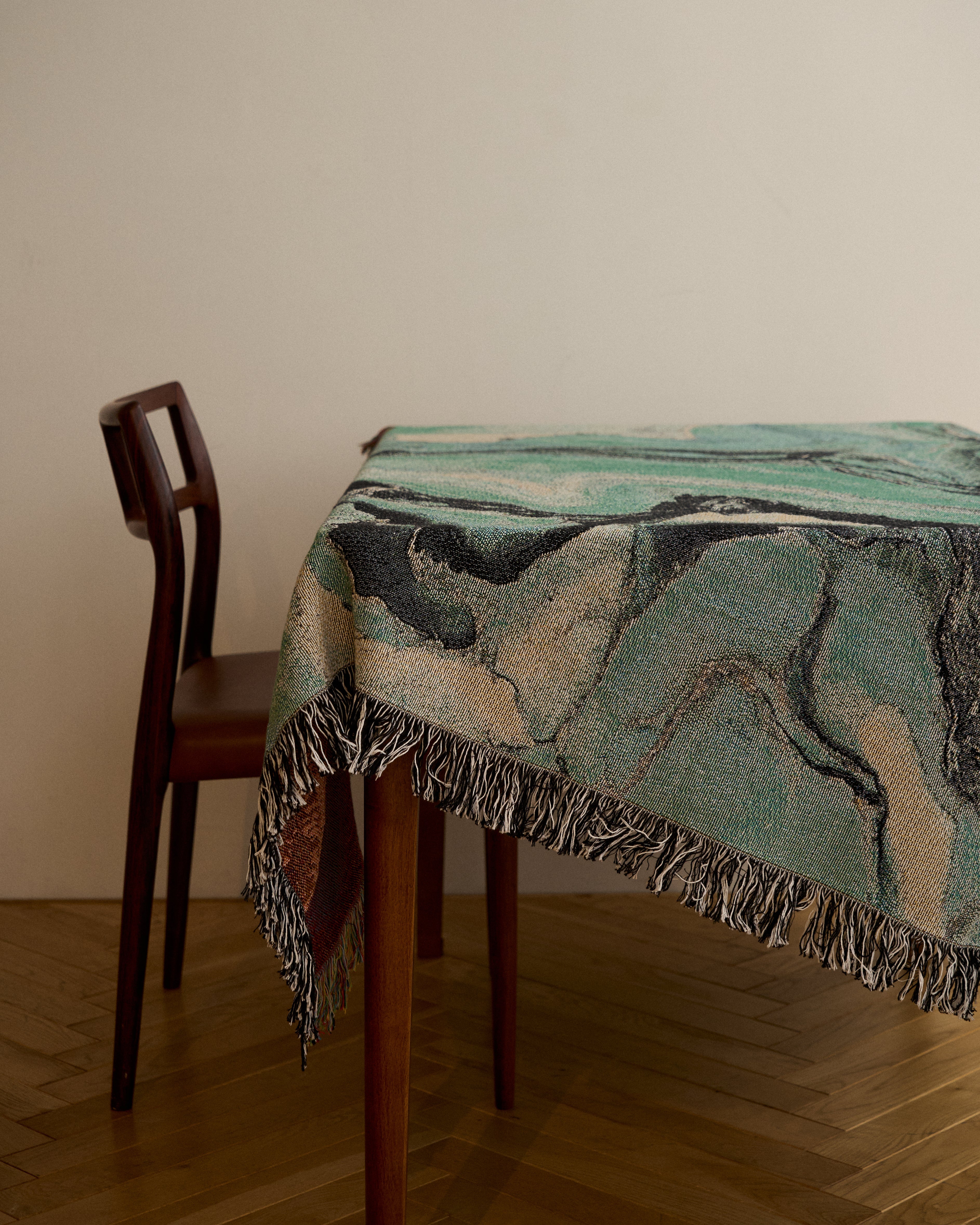 Sky Blue Flow Throw Blanket : M