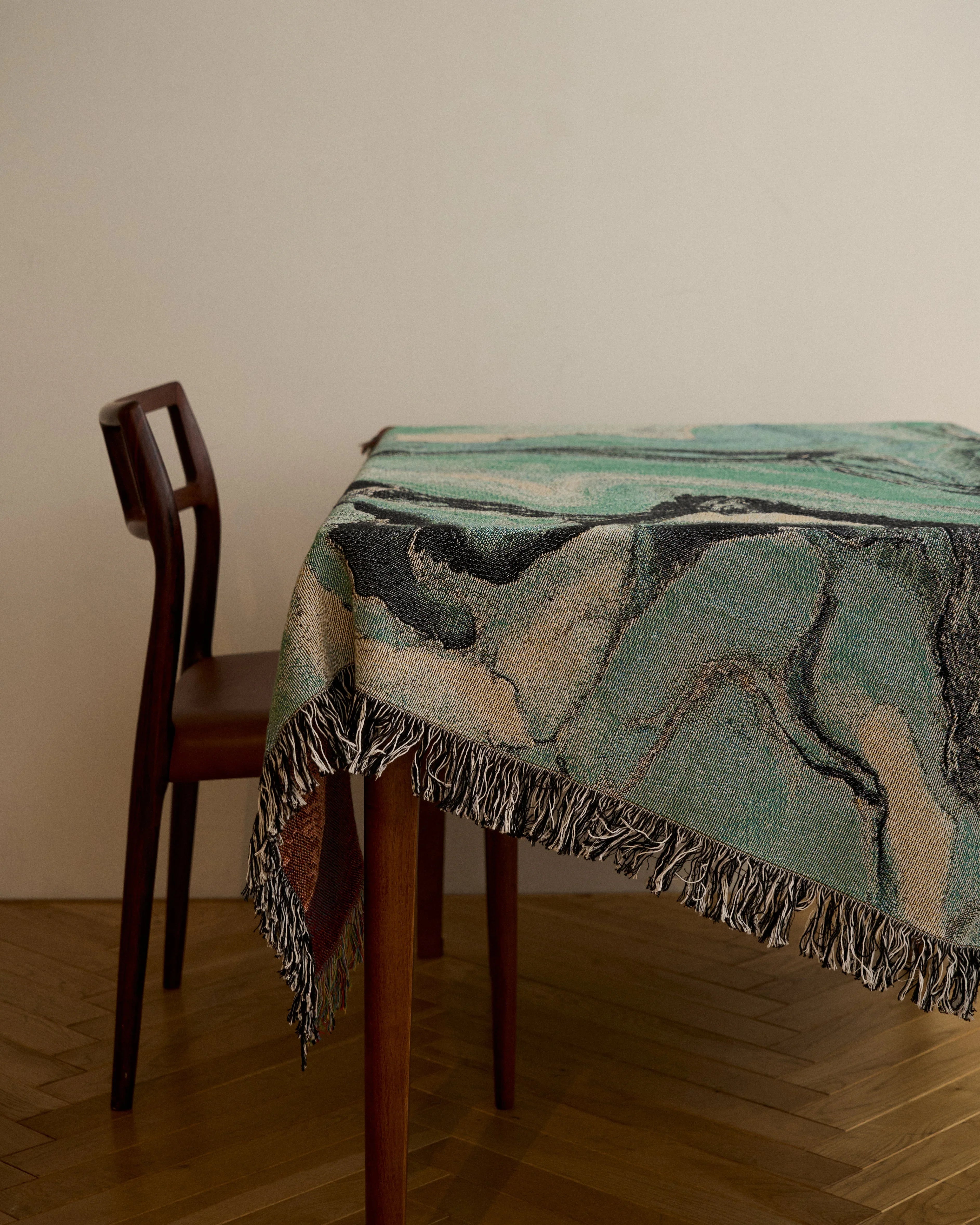 Sky Blue Flow Throw Blanket : M