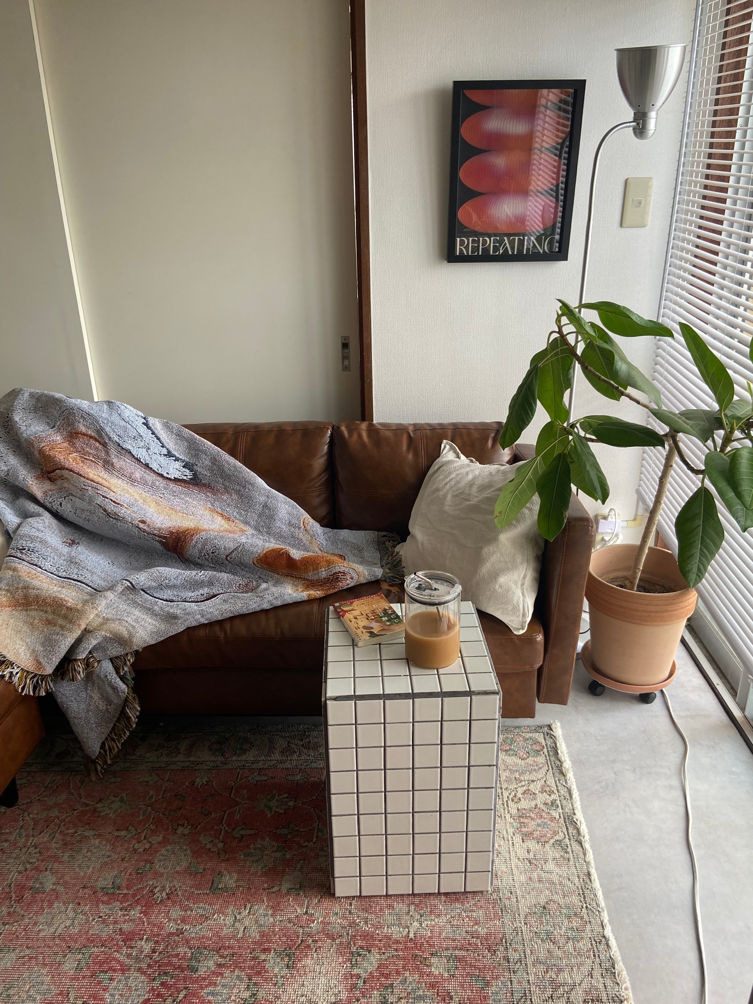 Ivory Flow Throw Blanket 