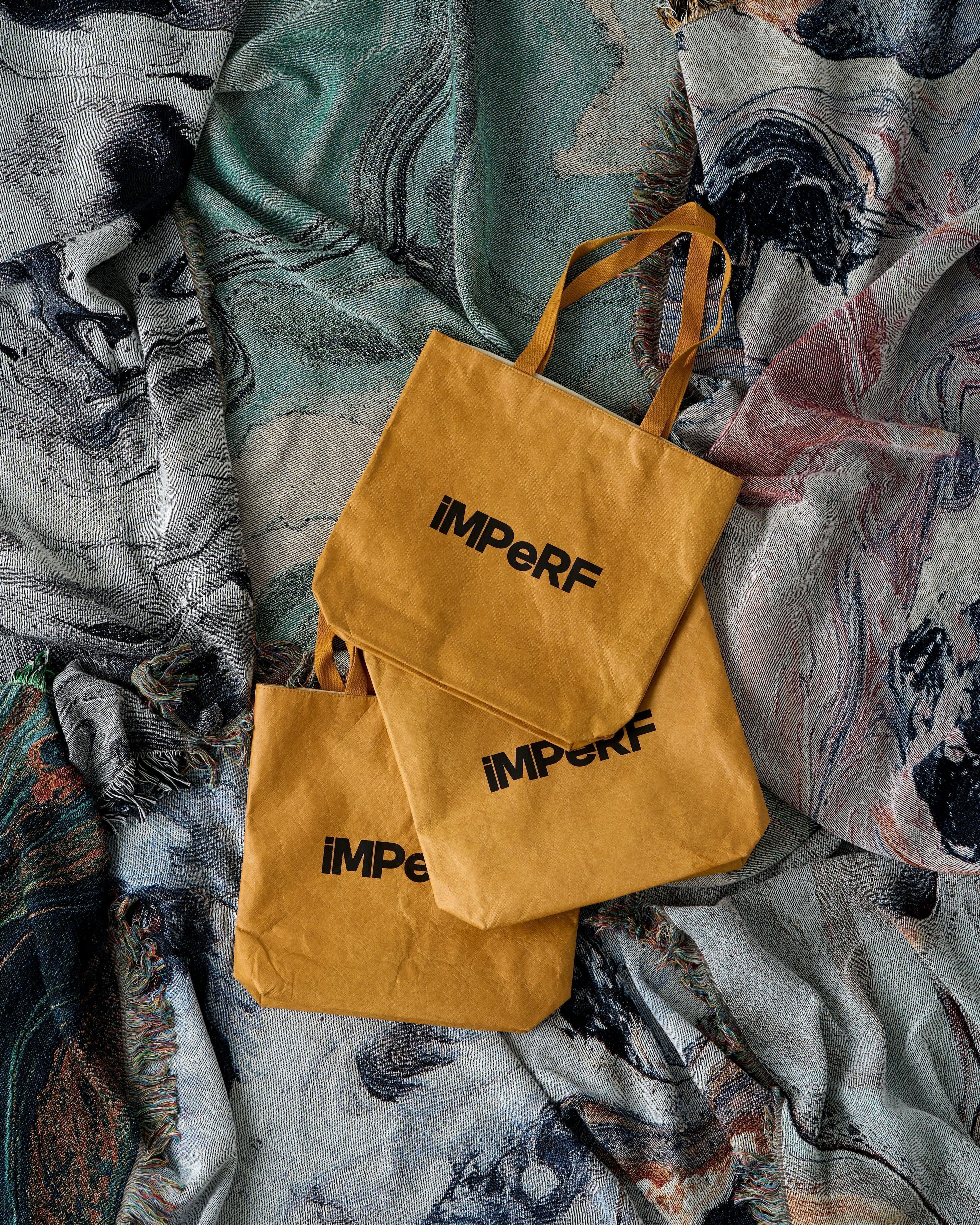 【IMPeRF】Black Flow Throw Blanket : M Black Flow Throw Blanket | iMPeRF