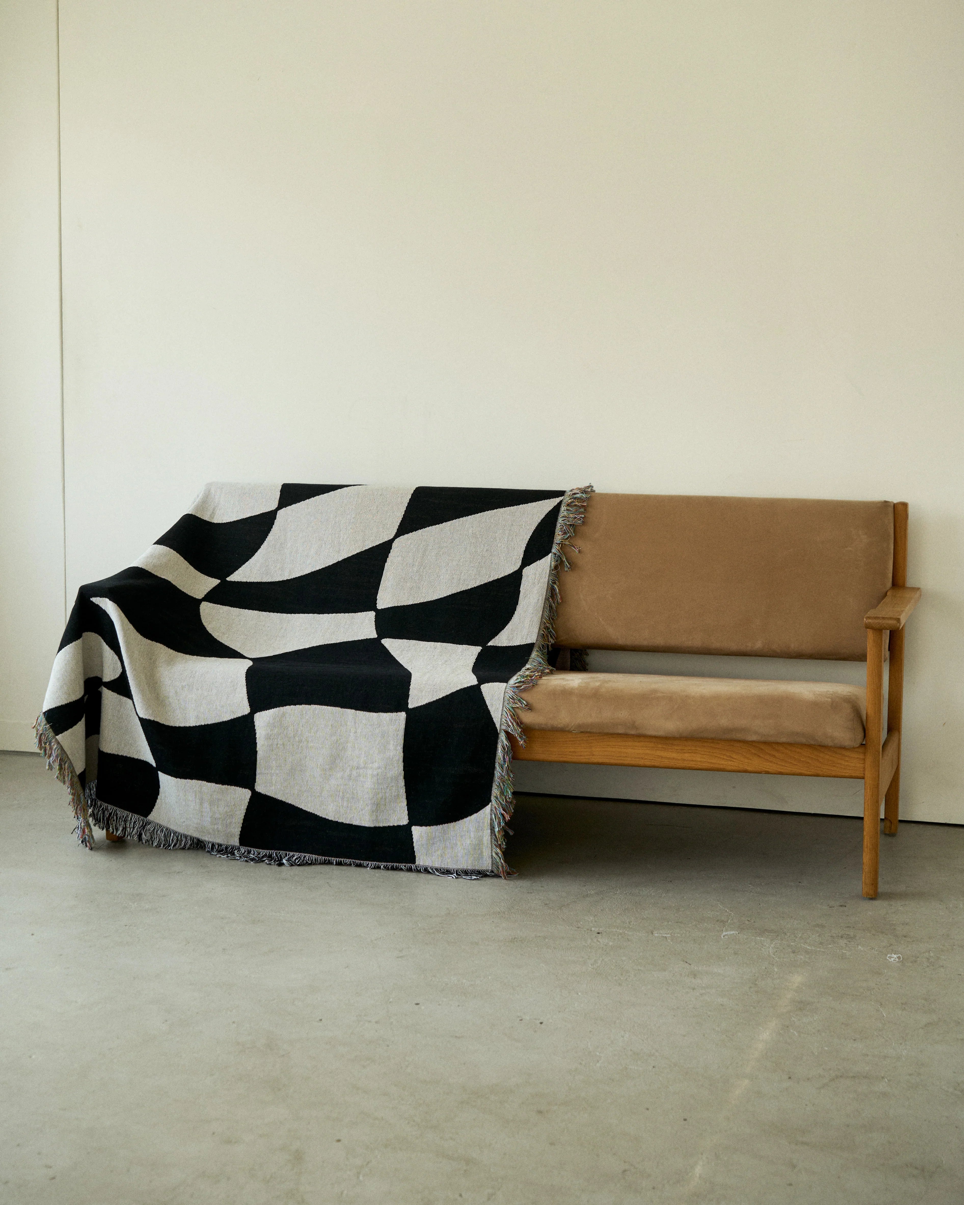 Distorted Check Throw Blanket : M