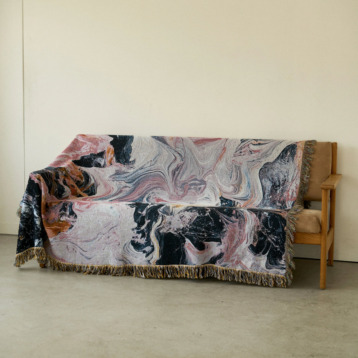 Pink Flow Throw Blanket | iMPeRF