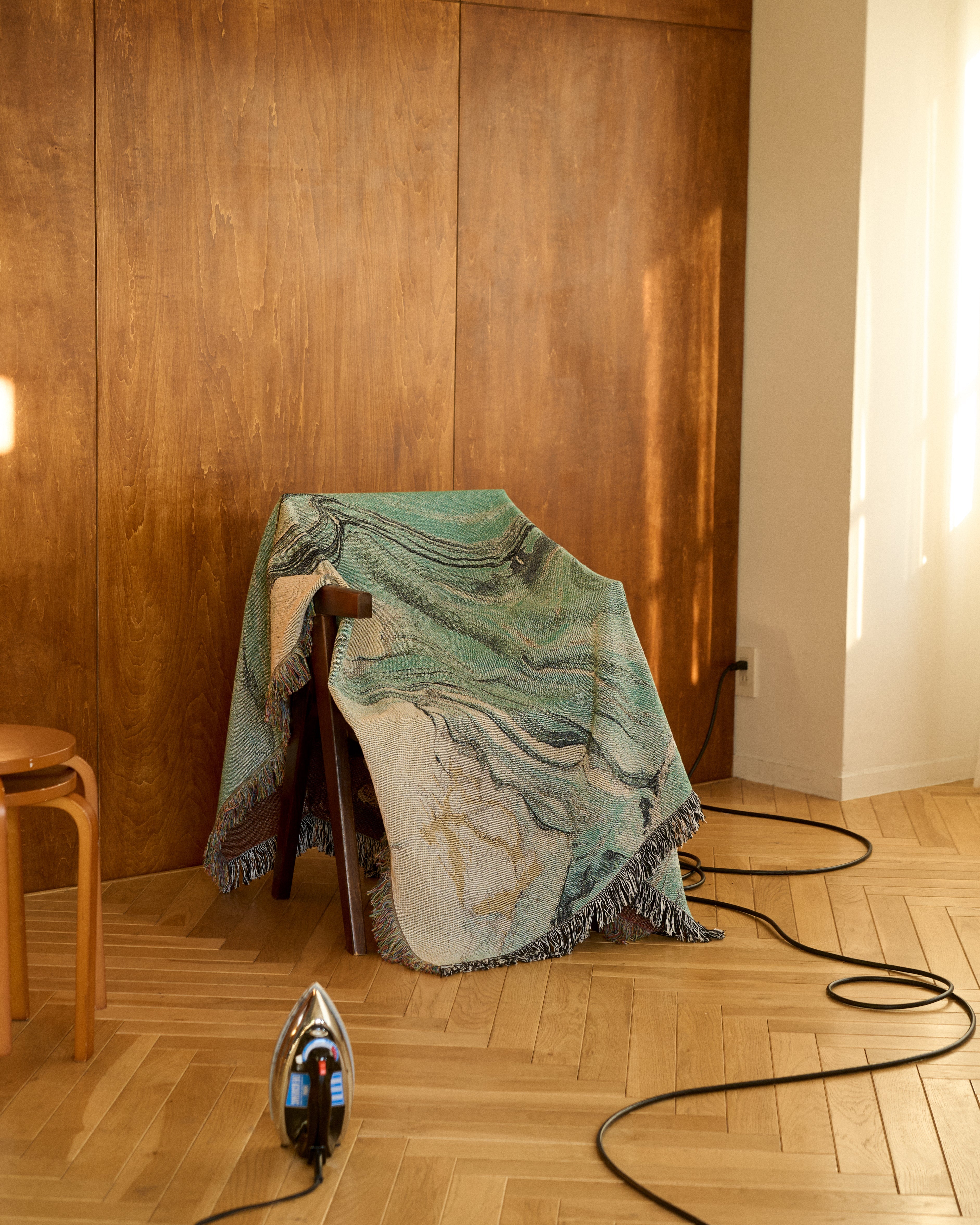 Sky Blue Flow Throw Blanket : M