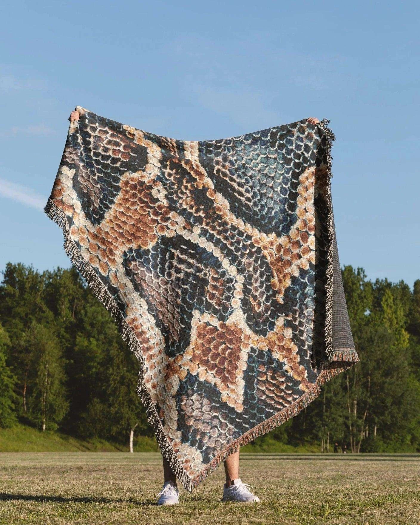 Snake Skin Woven Throw Blanket - imperf