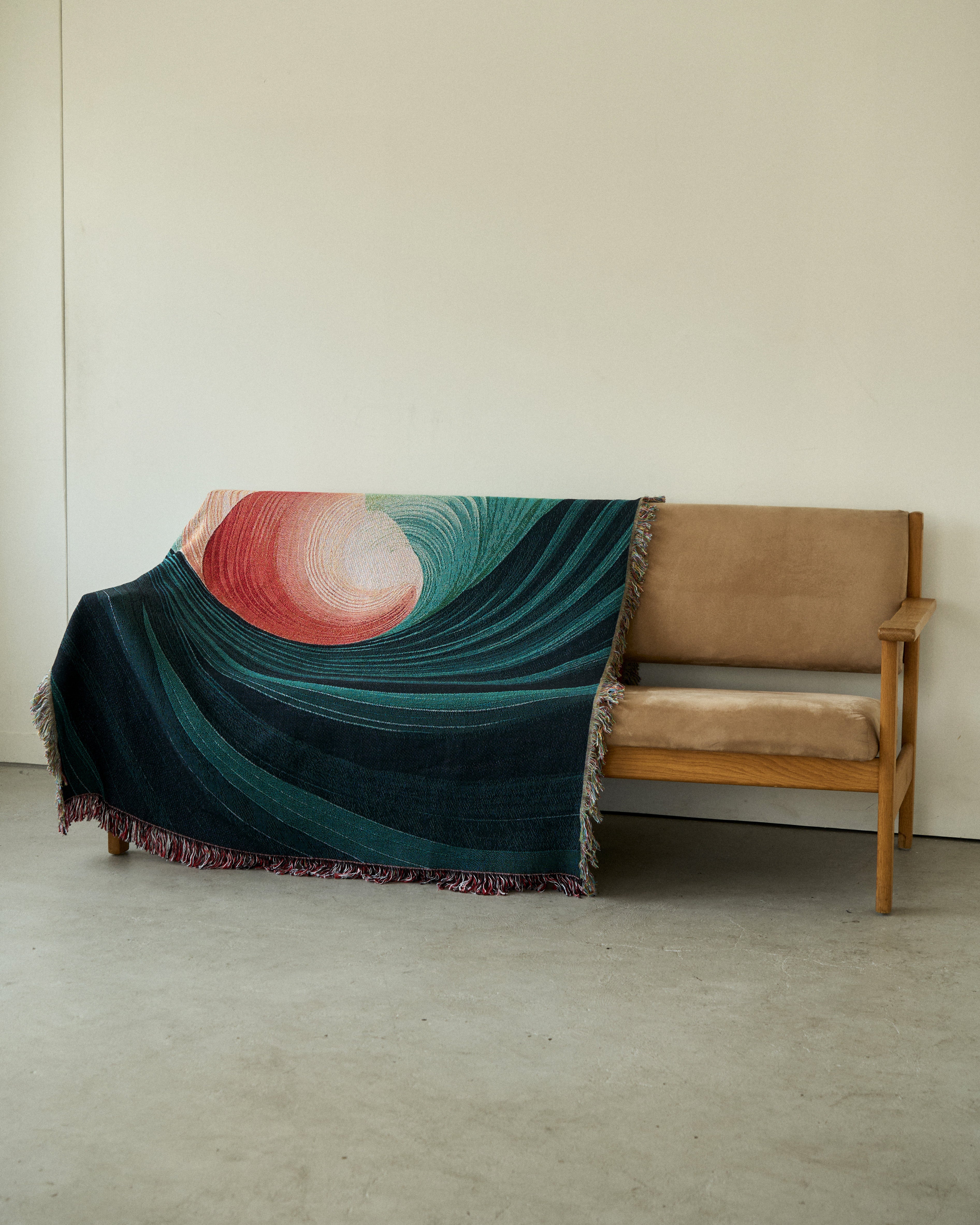 Fluid Spiral Throw Blanket : M